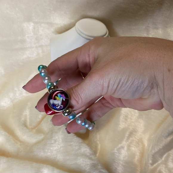 Unicorn stretch bracelet - Picture 4 of 4